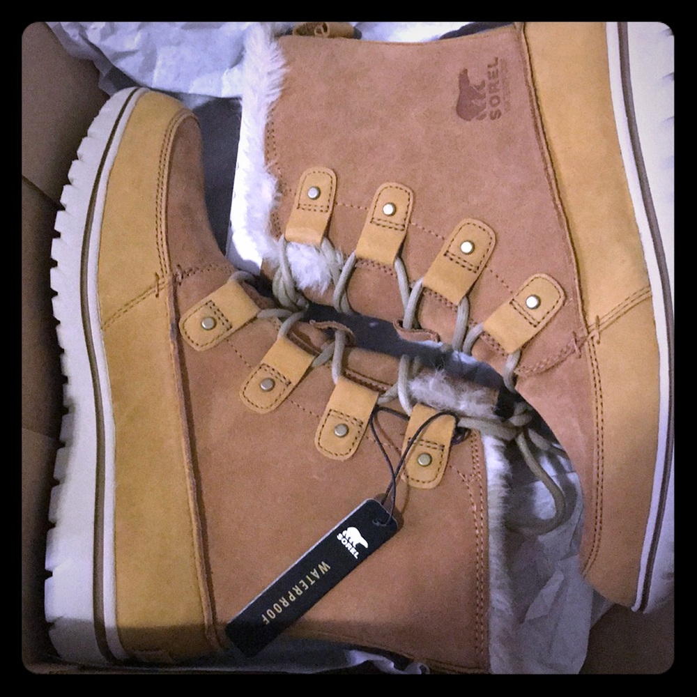 Brand new Sorel Cozy Joan s8